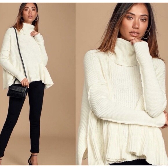 FREE PEOPLE LAYER CAKE TURTLENECK SWEATER COCONUT Women's Ivory Small Oversize - Picture 10 of 10